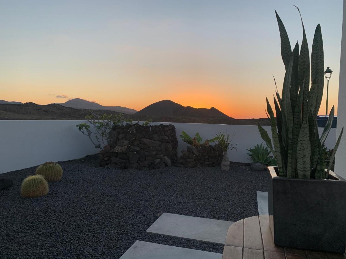 Casa Nusa La Santa Buitenkant foto